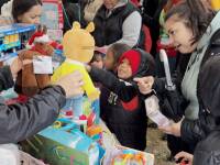 Miracle En El Barrio, a Southside tradition, brings Christmas joy to thousands